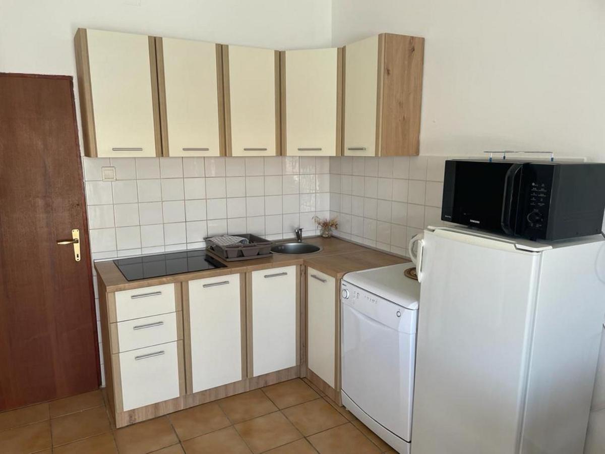 Apartment E&M Pag Town Esterno foto