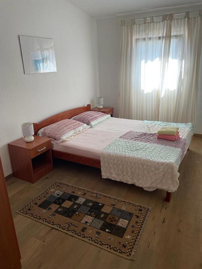 Apartment E&M Pag Town Esterno foto